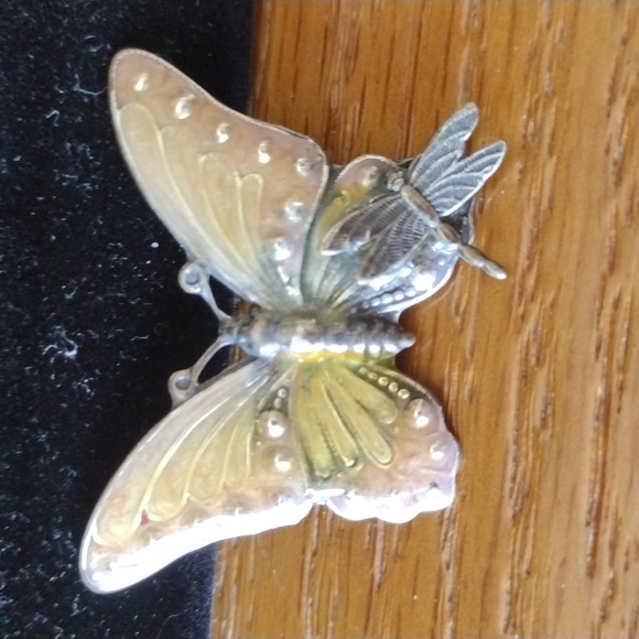 Brooches - Picture 6 of 10